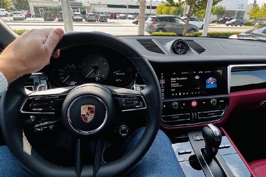 Porsche Macan 2024 Wheel Steering