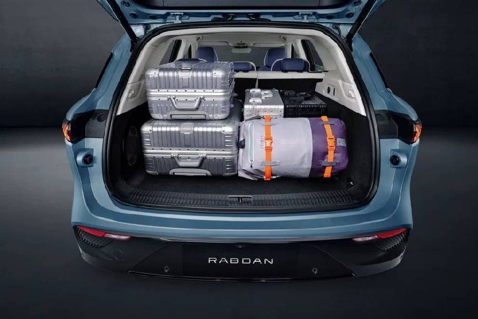 Rabdan One 2024 Boot Space