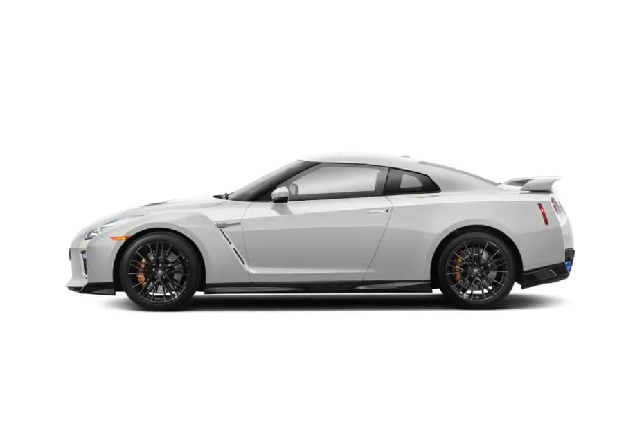 Nissan GT-R Left Side View