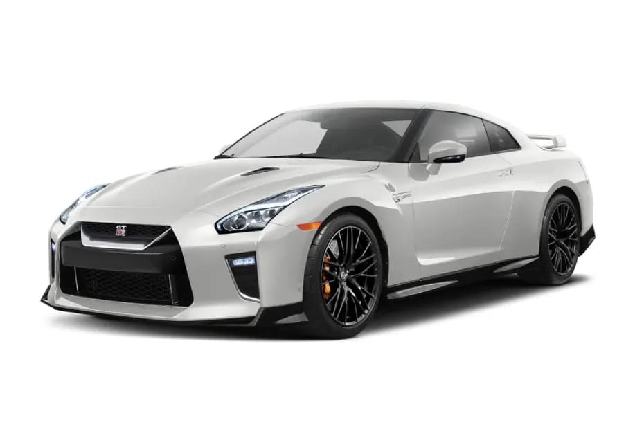 Nissan GT-R Left Front Three Quarter