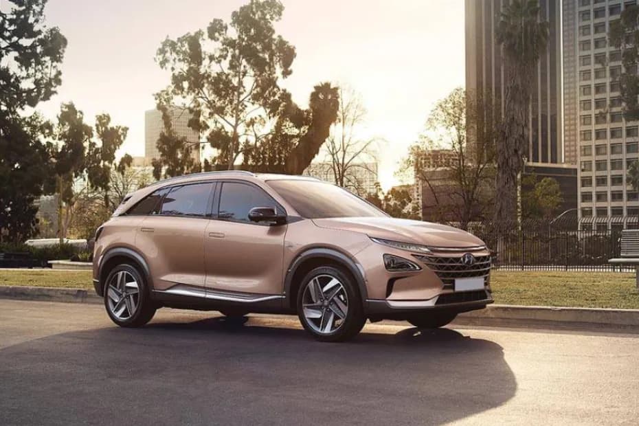 Hyundai NEXO Right Side View
