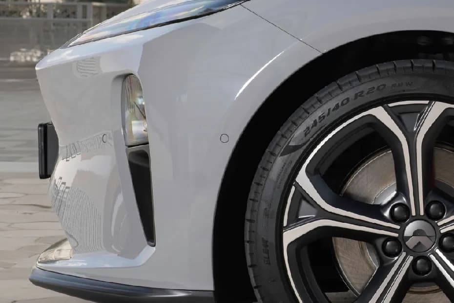 NIO ET5 Front Fender