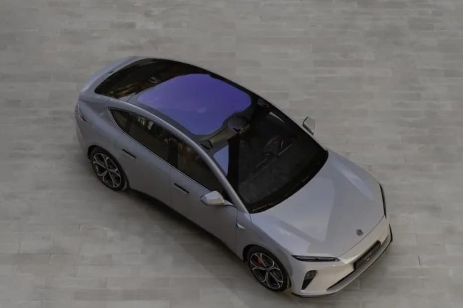 NIO ET5 Sunroof