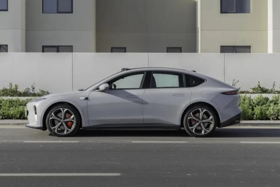NIO ET5 Left Side View