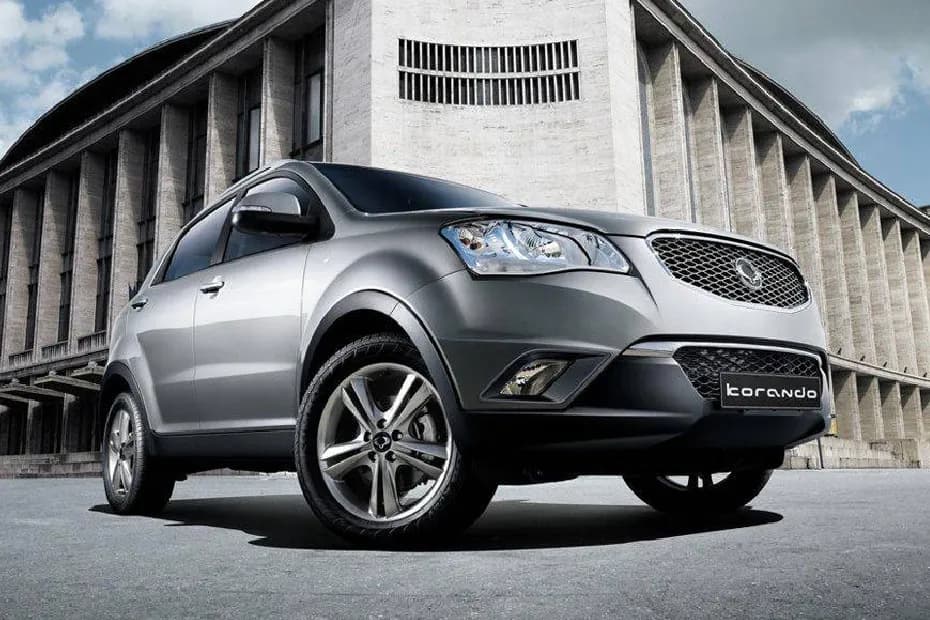 Ssangyong Korando Right Front Three Quater