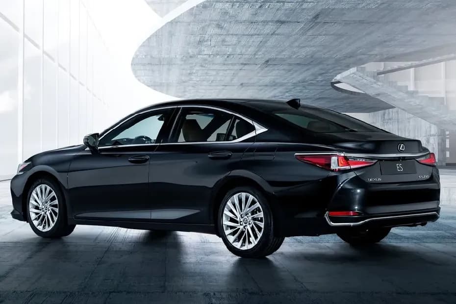 Lexus ES Exterior Image