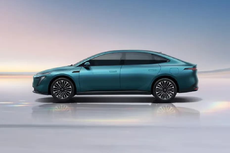 Nissan N7 Exterior Image