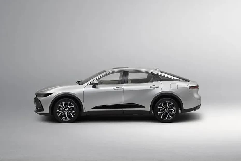  Toyota  Crown 2025 Exterior Image