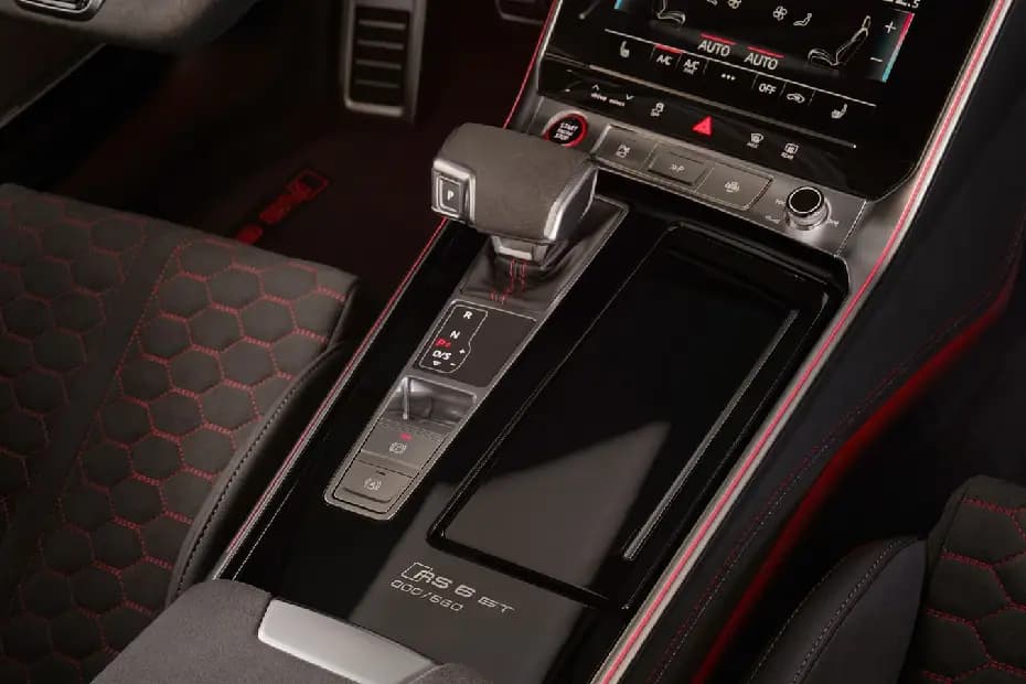 RS 6 Avant GT 2024 Gear Shifter