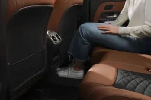 Rear seats with fore/aft adjustment