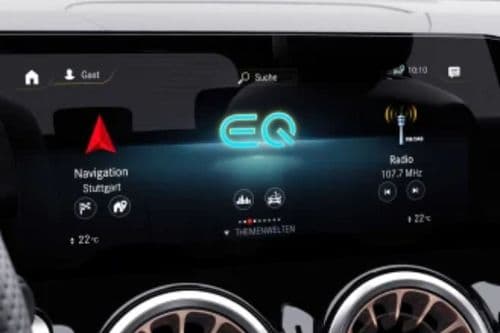 With "Hey Mercedes" you activate the MBUX voice control system
