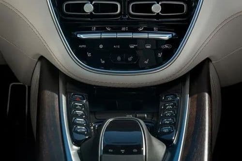 Aston Martin DBX Gear Shifter