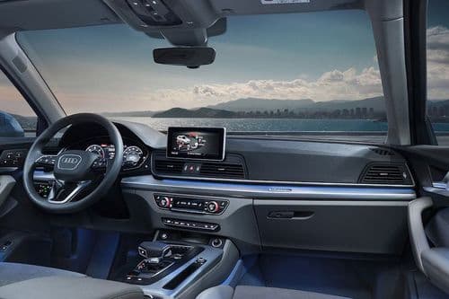 Audi Q5 Dashboard