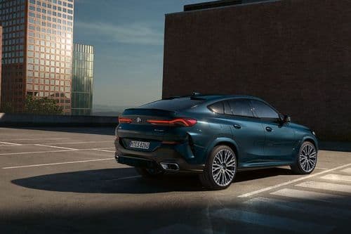BMW X6 Right Side View