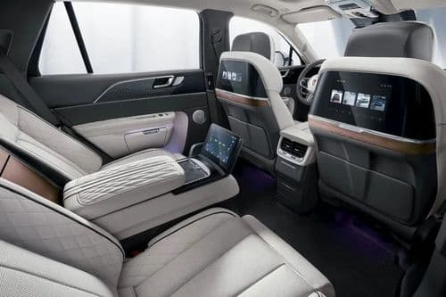 Hongqi E-HS9 Rear Seat