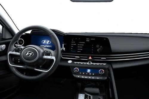 Hyundai Elantra Dashboard