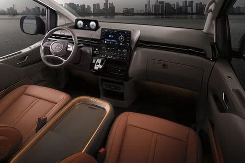 Hyundai Staria Dashboard