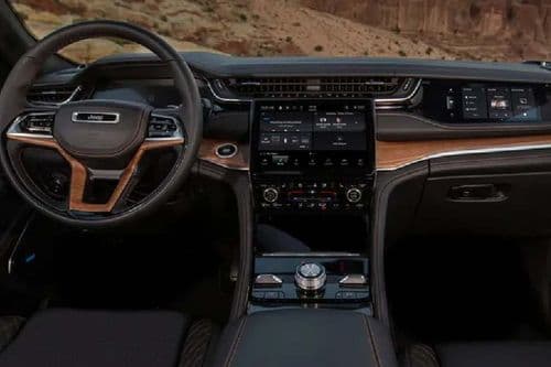 Jeep Grand Cherokee Dashboard