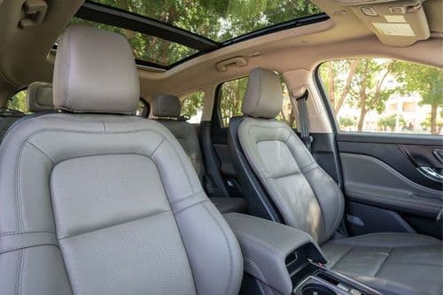 Lincoln Crosair Front Seat