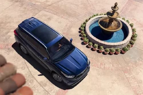 Toyota Highlander Hybrid 2024 Top View
