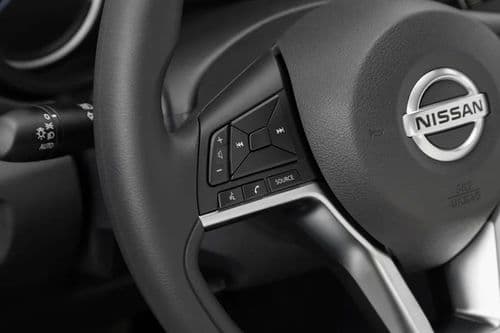 Nissan Sunny Buttons View