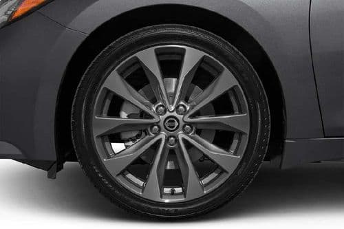 Nissan Maxima Wheel
