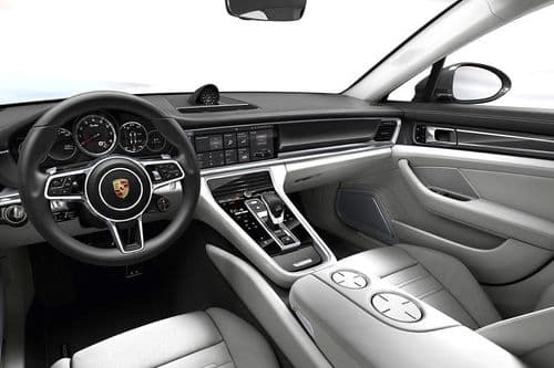 Porsche Panamera Dashboard