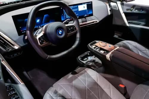 BMW IX M60 2024 Dashboard