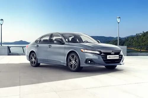 Honda Accord 2024 Right Side Front View