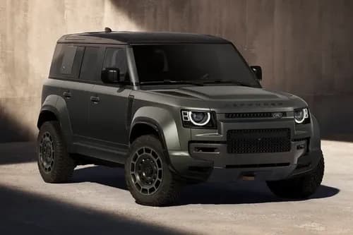 Land Rover DEFENDER 110 Right Front Three Quarter