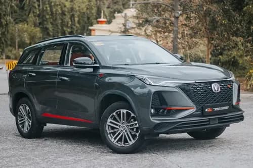 Changan CS75 Plus Right Front Three Quarter