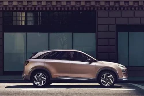 Hyundai NEXO Right Side View
