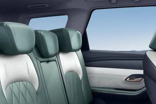 SOUEAST S09 Rear Seats