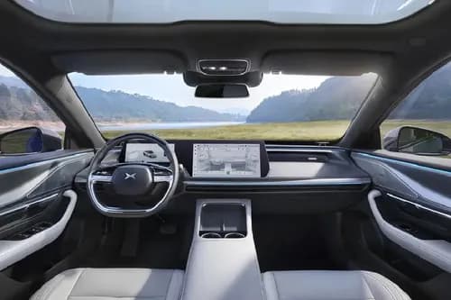XPENG P7 Dashboard