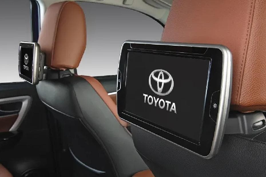 Toyota Fortuner 2024 Display