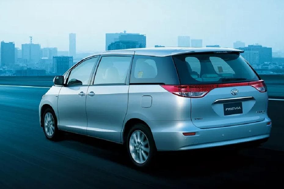 Toyota Previa Back Side view