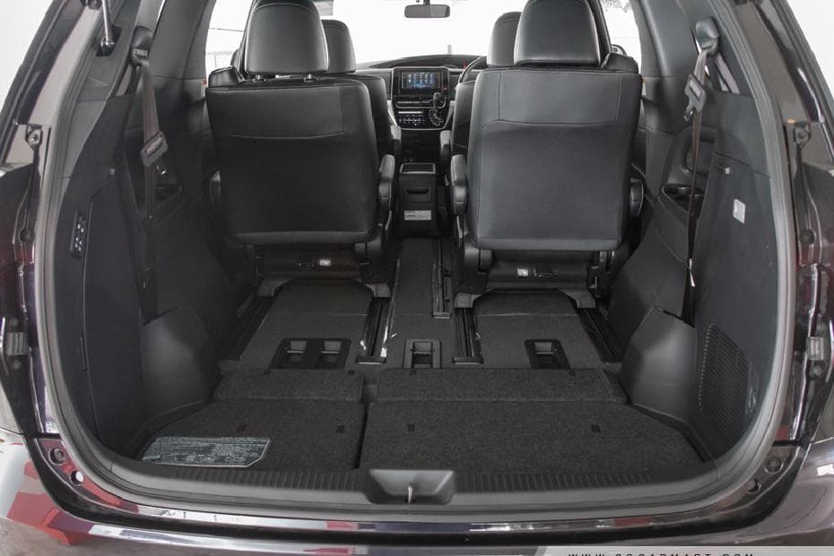Toyota Previa Boot Space