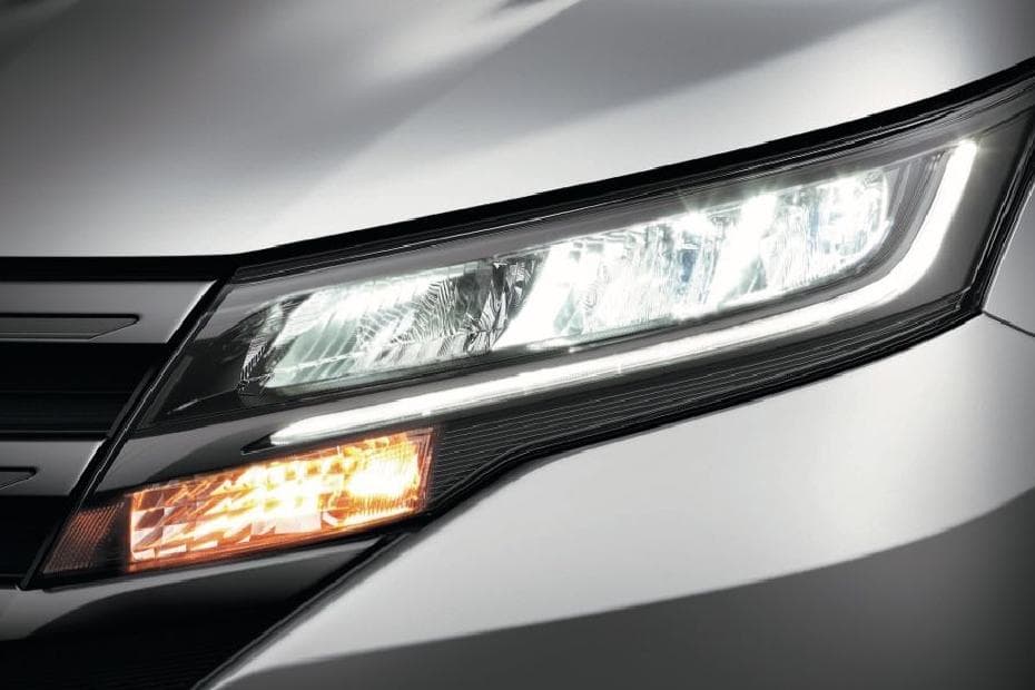 Toyota Rush 2024 Headlight