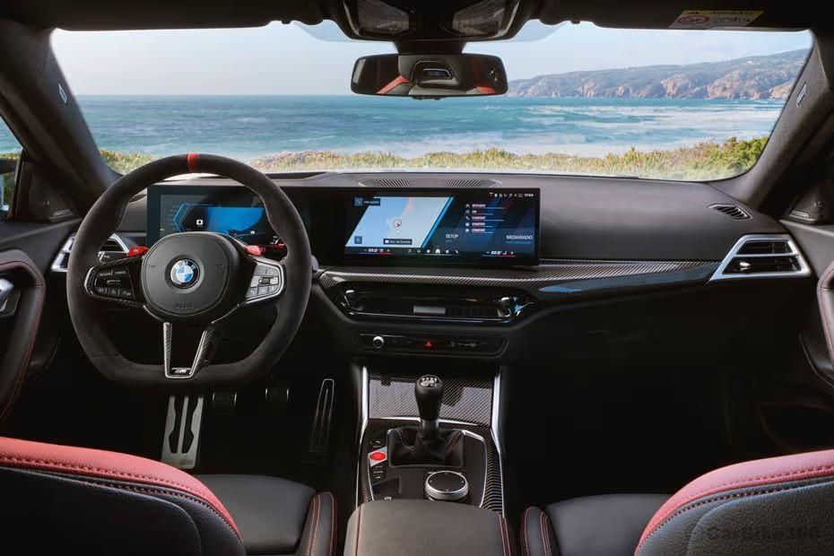 BMW M2 Hatch Dashboard Layout