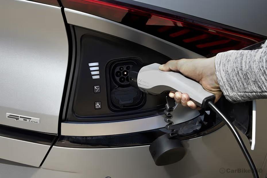 Kia EV6 2025 SUV Fuel Lid Open