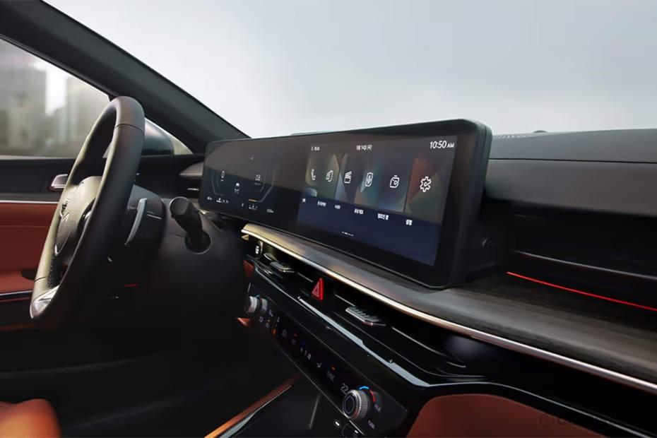 Kia K5 2026 Sedan Floating Touchscreen Infotainment System