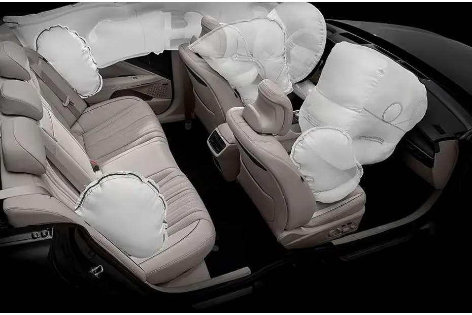 Kia K8 2026 Sedan Airbags View