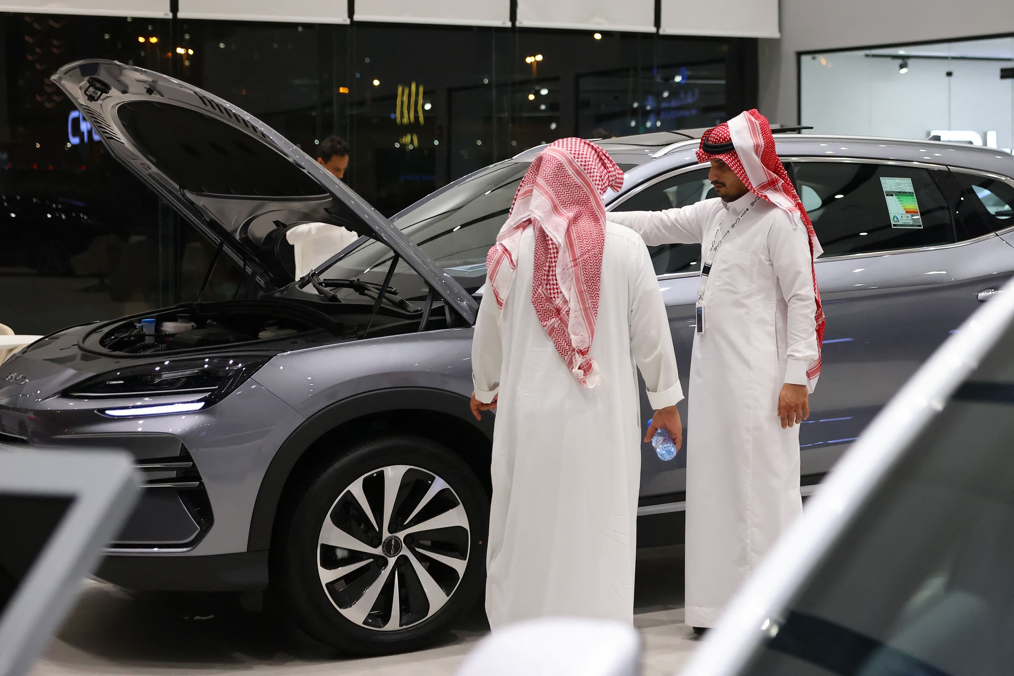 Automotive Market Transformation: UAE Consumers Fully Embrace Electrified Vehicles Automotive Market Transformation: UAE Consumers Fully Embrace Electrified Vehicles
