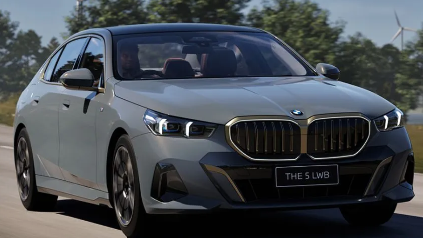 BMW 5 Series LWB In India Doesn’t Include The Rear Theatre Screen BMW 5 Series LWB In India Doesn’t Include The Rear Theatre Screen