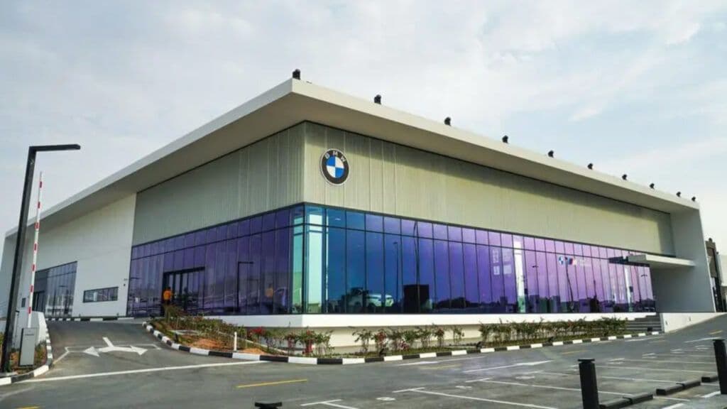BMW, MINI, & Motorrad Under One Roof, AGMC Opens New Showroom in Sharjah BMW, MINI, & Motorrad Under One Roof, AGMC Opens New Showroom in Sharjah