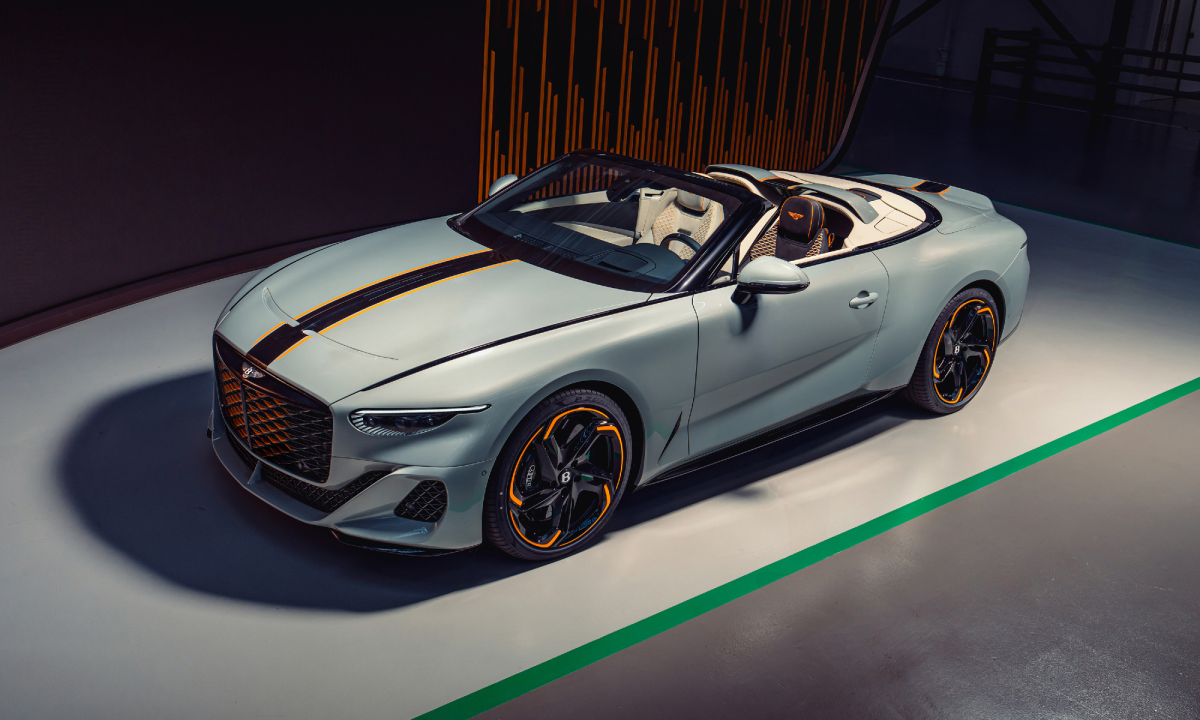 Bentley Reveals First Bespoke Batur Convertible by Mulliner Bentley Reveals First Bespoke Batur Convertible by Mulliner