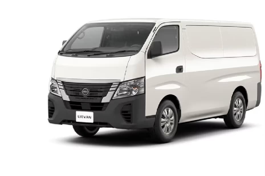 Nissan urvan white