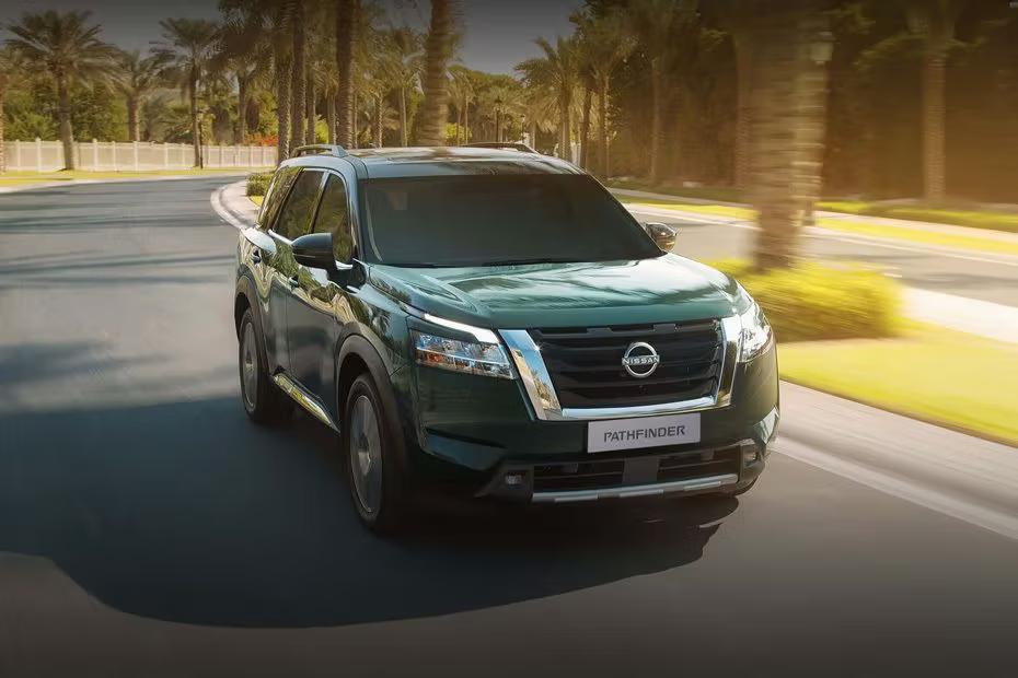 Nissan Pathfinder Front Medium View Nissan Pathfinder Front Medium View
