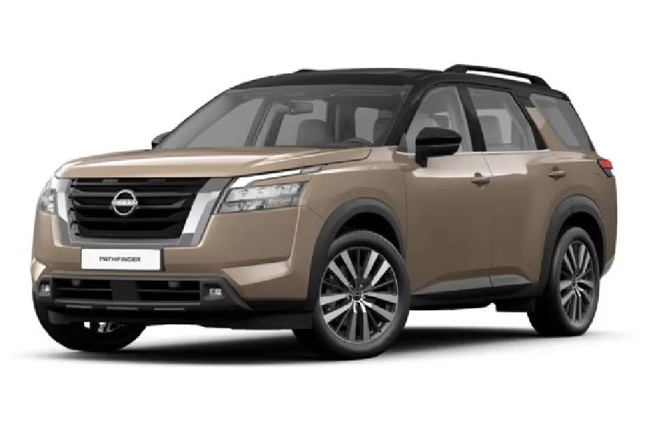 Nissan Pathfinder Strom Black