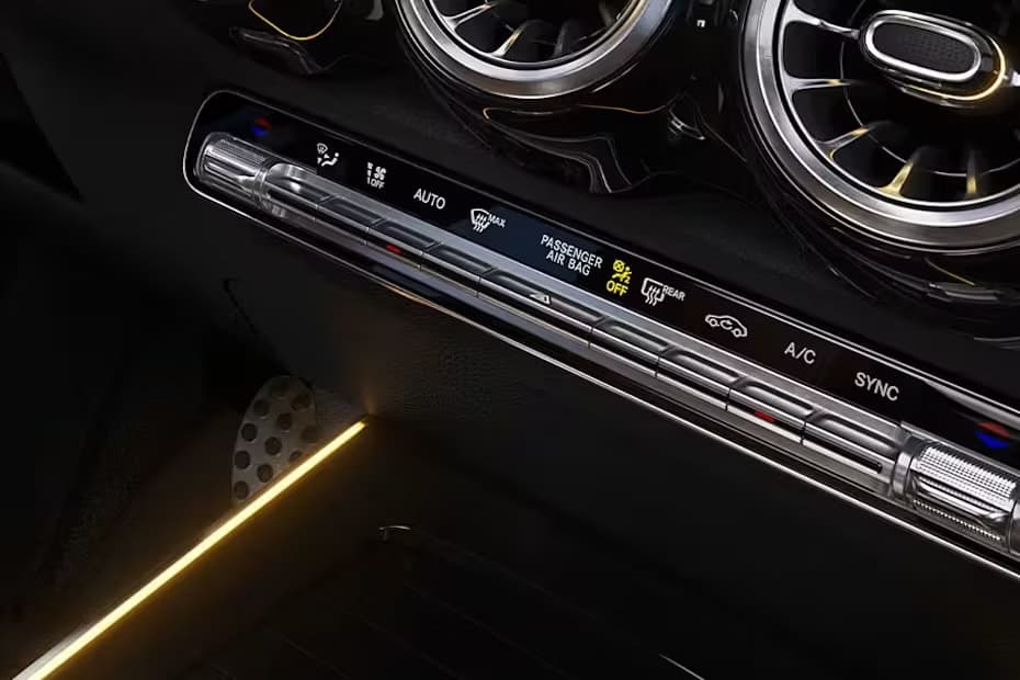 Mercedes-Benz GLB Class AC Controls Auto Parking Controls Mercedes-Benz GLB Class AC Controls Auto Parking Controls